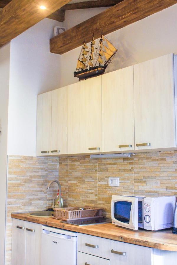 Sunny Bay Apartments コトル エクステリア 写真